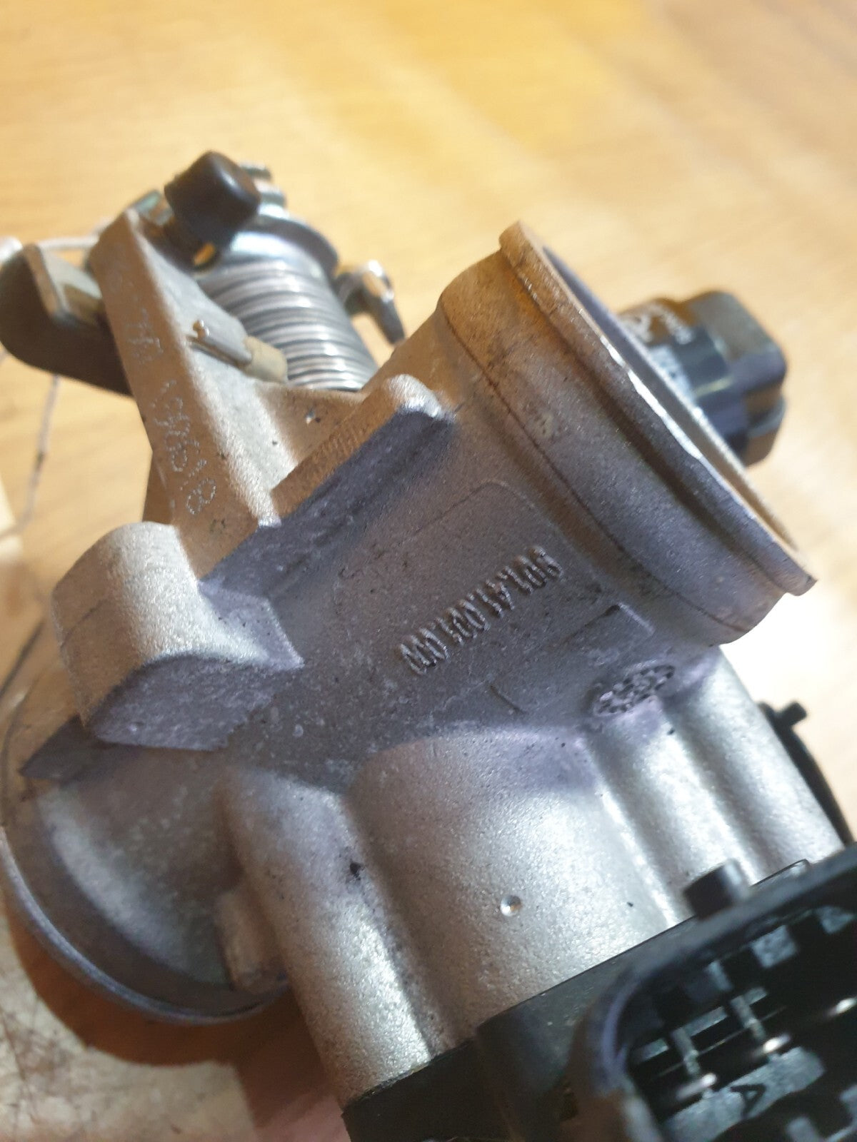 ✅KTM 125 DUKE PETROL 2019 THROTTLE VALVE JP611207 Warranty A135