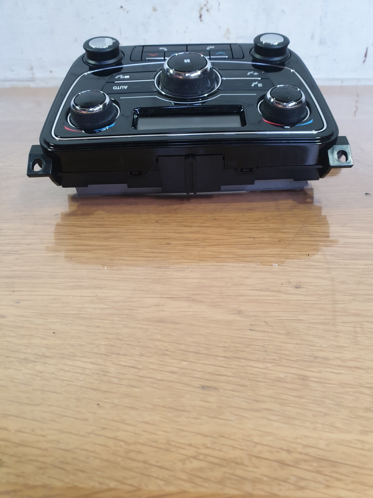 ✅JAGUAR F-PACE X761 3.0 PETROL 2017 REAR A/C AIR CON HEATER CONTROL PANEL A196
