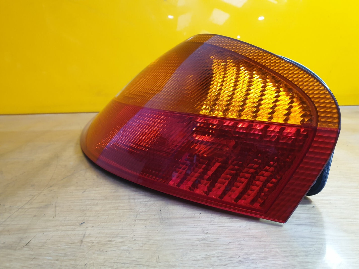 ✅2002 PORSCHE BOXTER 986 2.7P REAR RIGHT TAIL LIGHT + WARRANTY A129