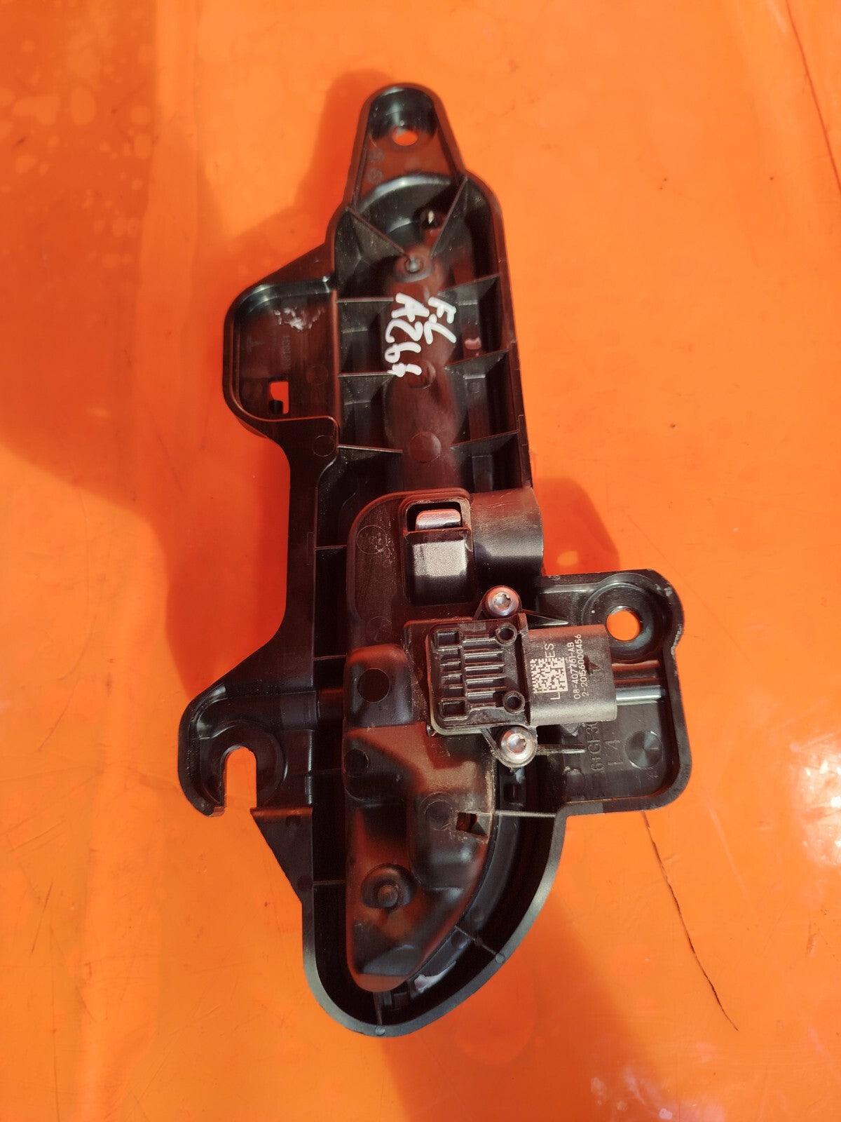 ✅Tesla Model 3 Long Range 2020 FRONT LEFT EXTERIOR DOOR HANDLE 1081831-00-J A266