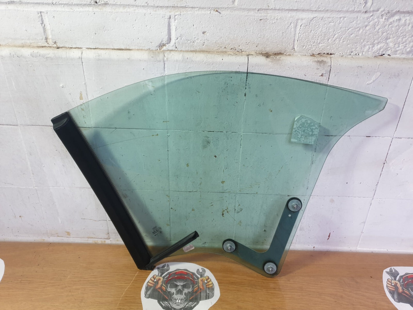 AUDI A5 CABRIO S LINE 2.0 DIESEL 2012 REAR RIGHT WINDOW GLASS 8P7845458 Warranty