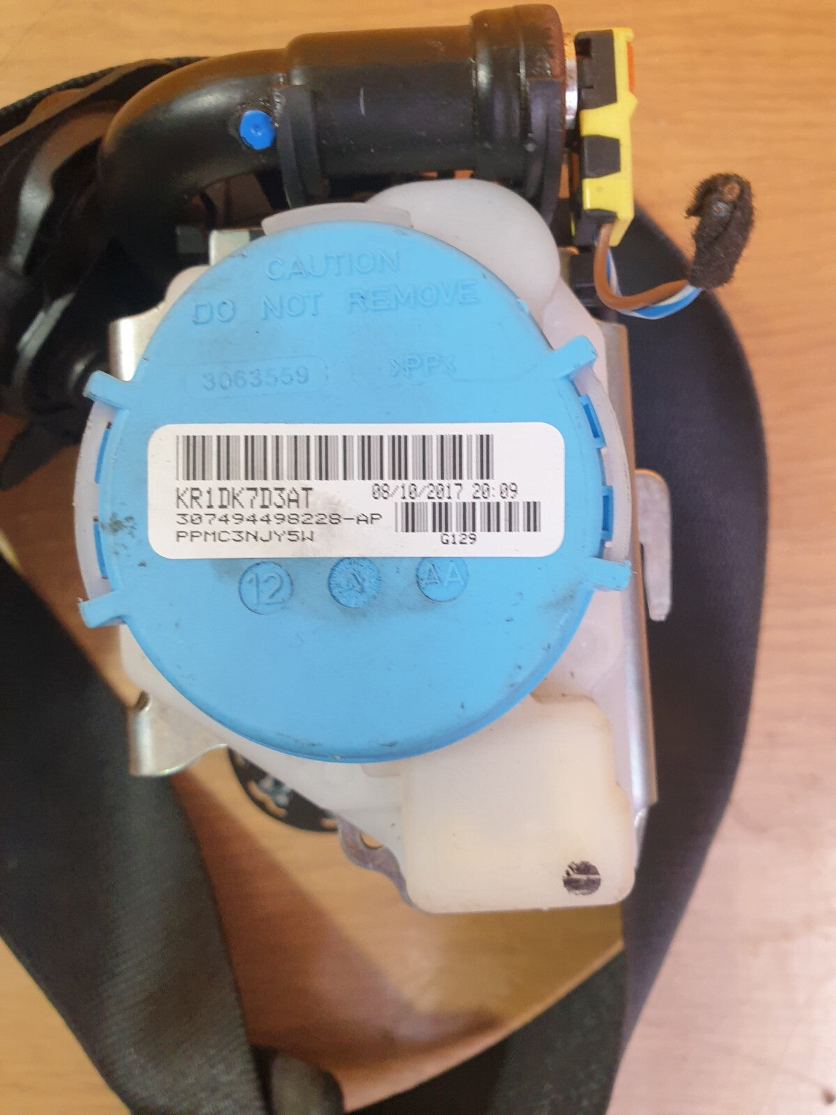 MERCEDES W176 A180 FRONT LEFT SEAT BELT A1768602185 XAA