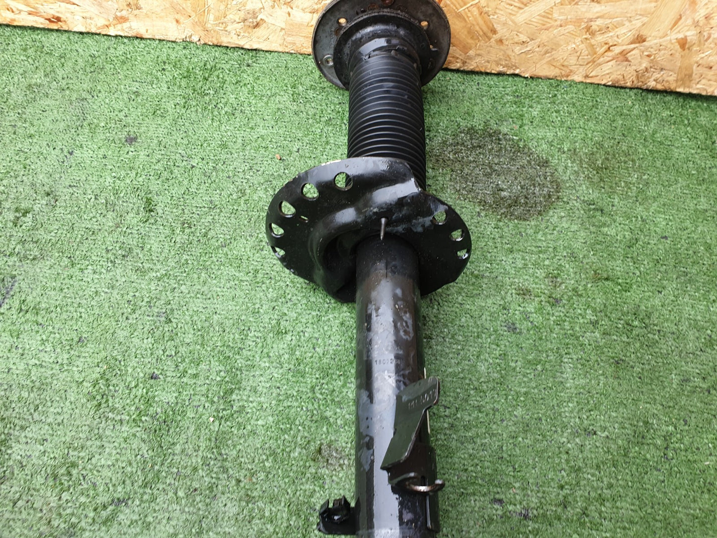 ✅LAND ROVER DISCOVERY SPORT L550 2.0 DIESEL 2018 FRONT RIGHT SHOCK ABSORBER A094