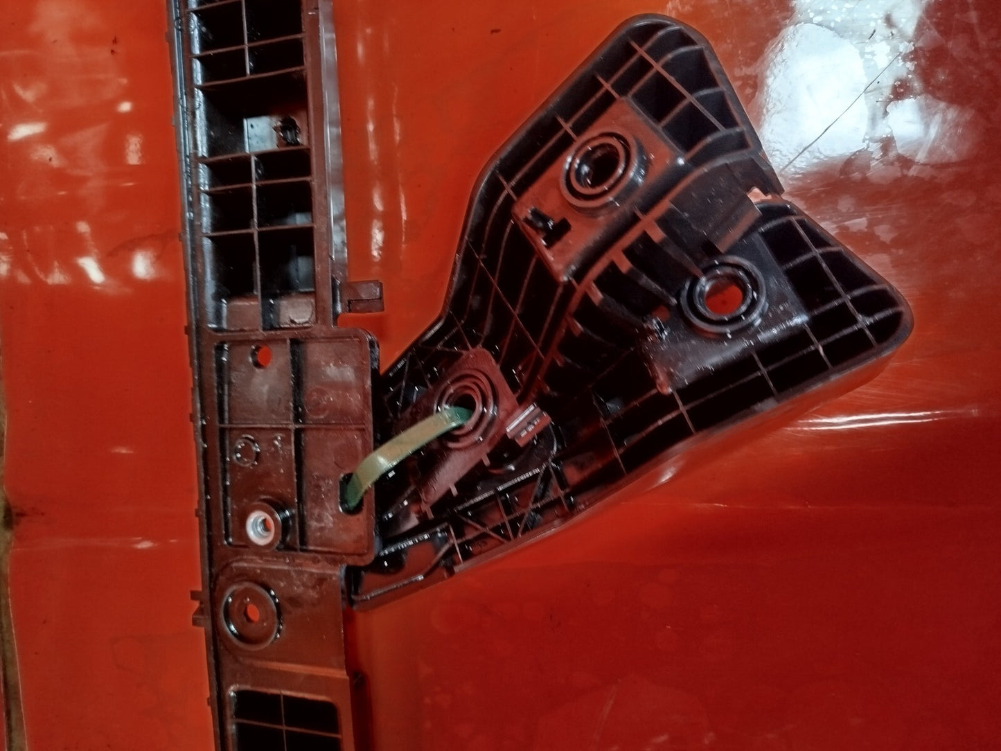 ✅TESLA MODEL 3 LONG RANGE 2020 REAR BUMPER MOUNTING BRACKET 1121191-00-E A266