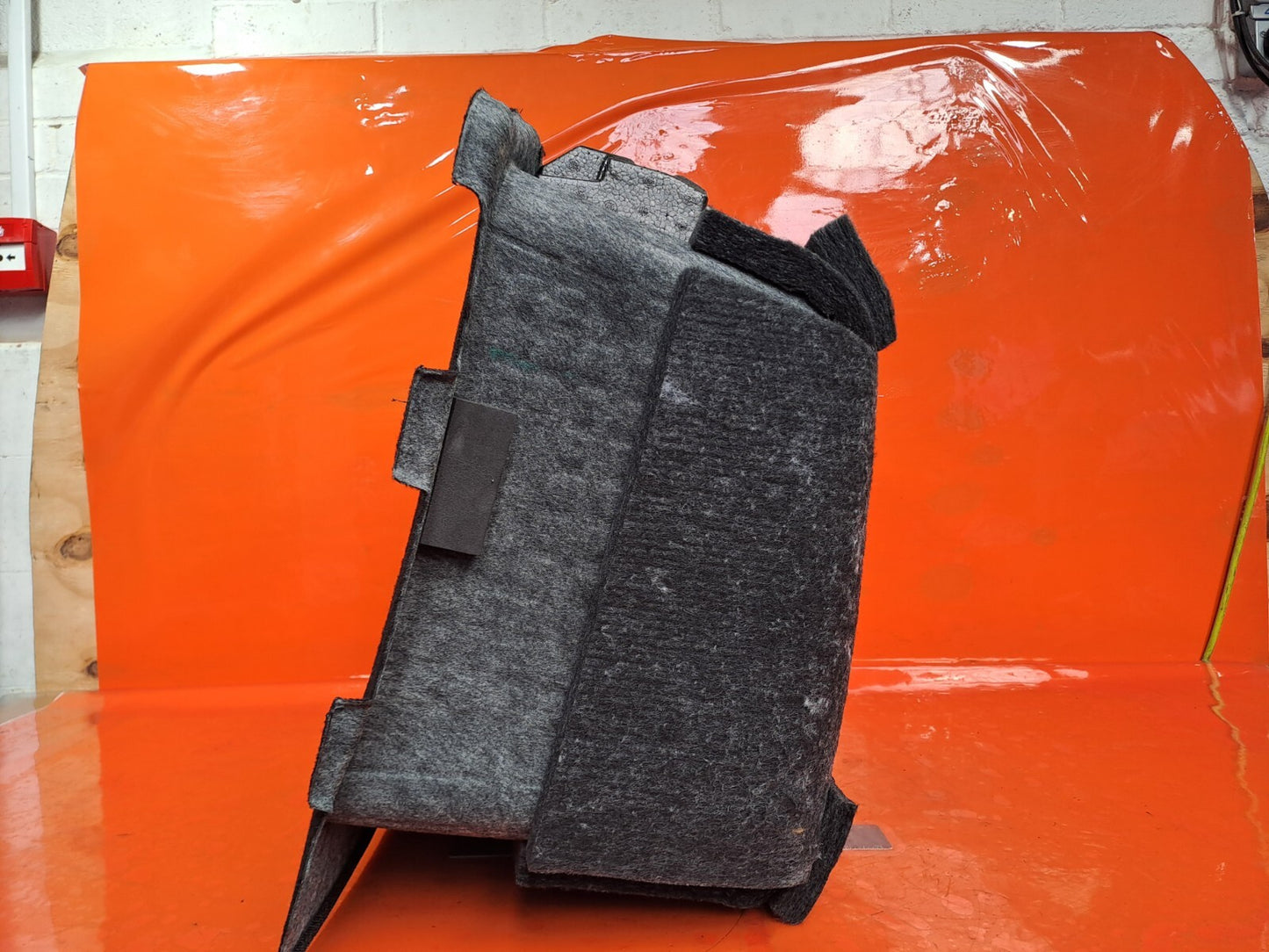 TESLA MODEL 3 LONG 2024 REAR TRUNK BOOT FLOOR STORAGE CARPET 1752608-10-D A207