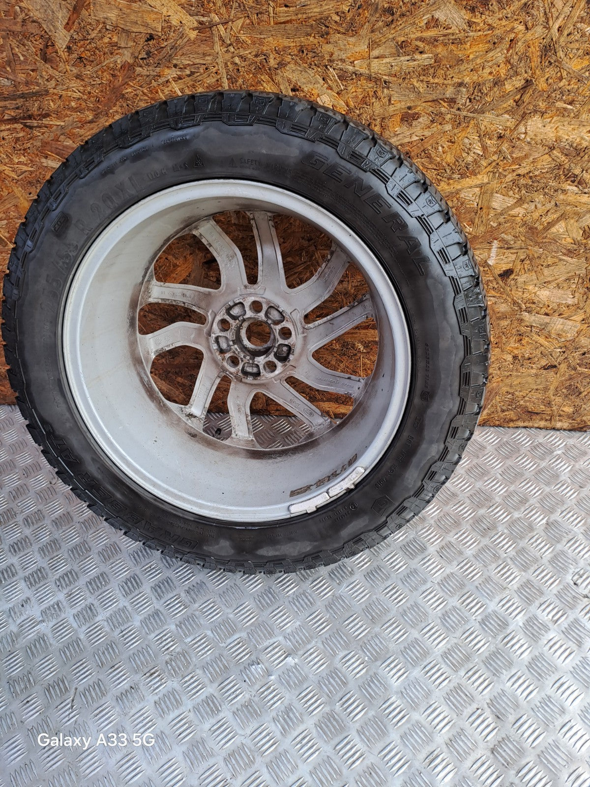 ✅LAND ROVER DISCOVERY 4 ALLOY WHEEL WITH TYRE 255/55 R20 FH22-1007-AA + WARRANTY