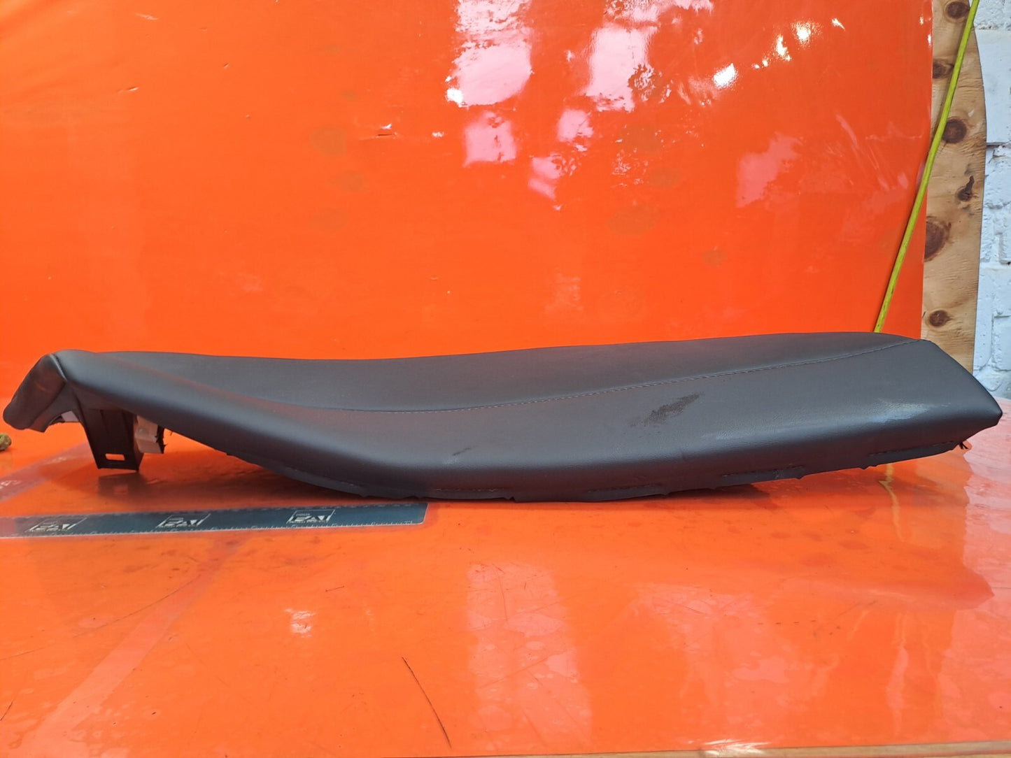 TESLA MODEL 3 LONG 2024 REAR SEAT RIGHT CUSHION 1836648-03-B Warranty A207