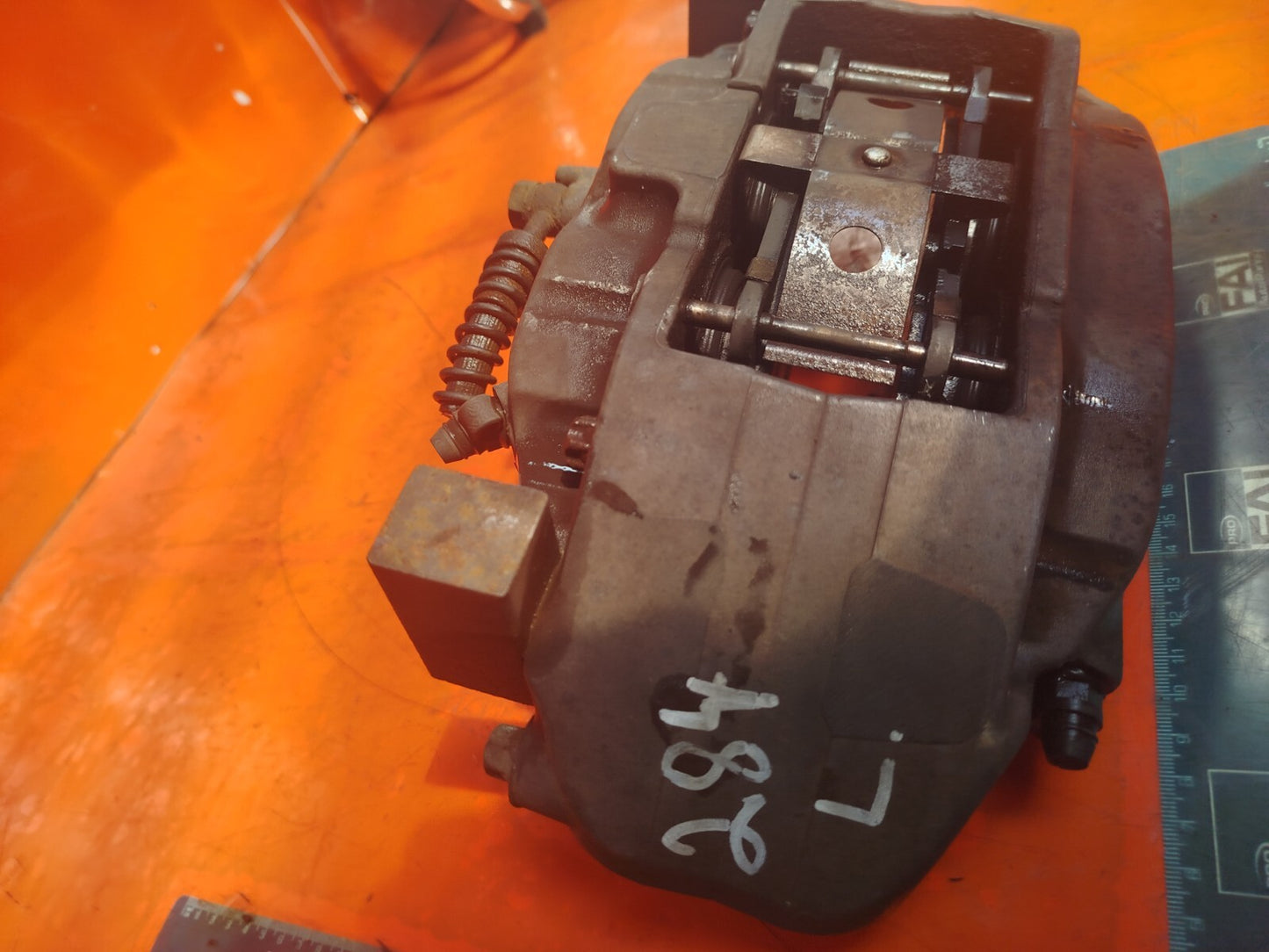 ✅LAND ROVER RANGE ROVER L320 2.7 DIESEL 2007 FRONT LEFT BRAKE CALIPER 5H222D007