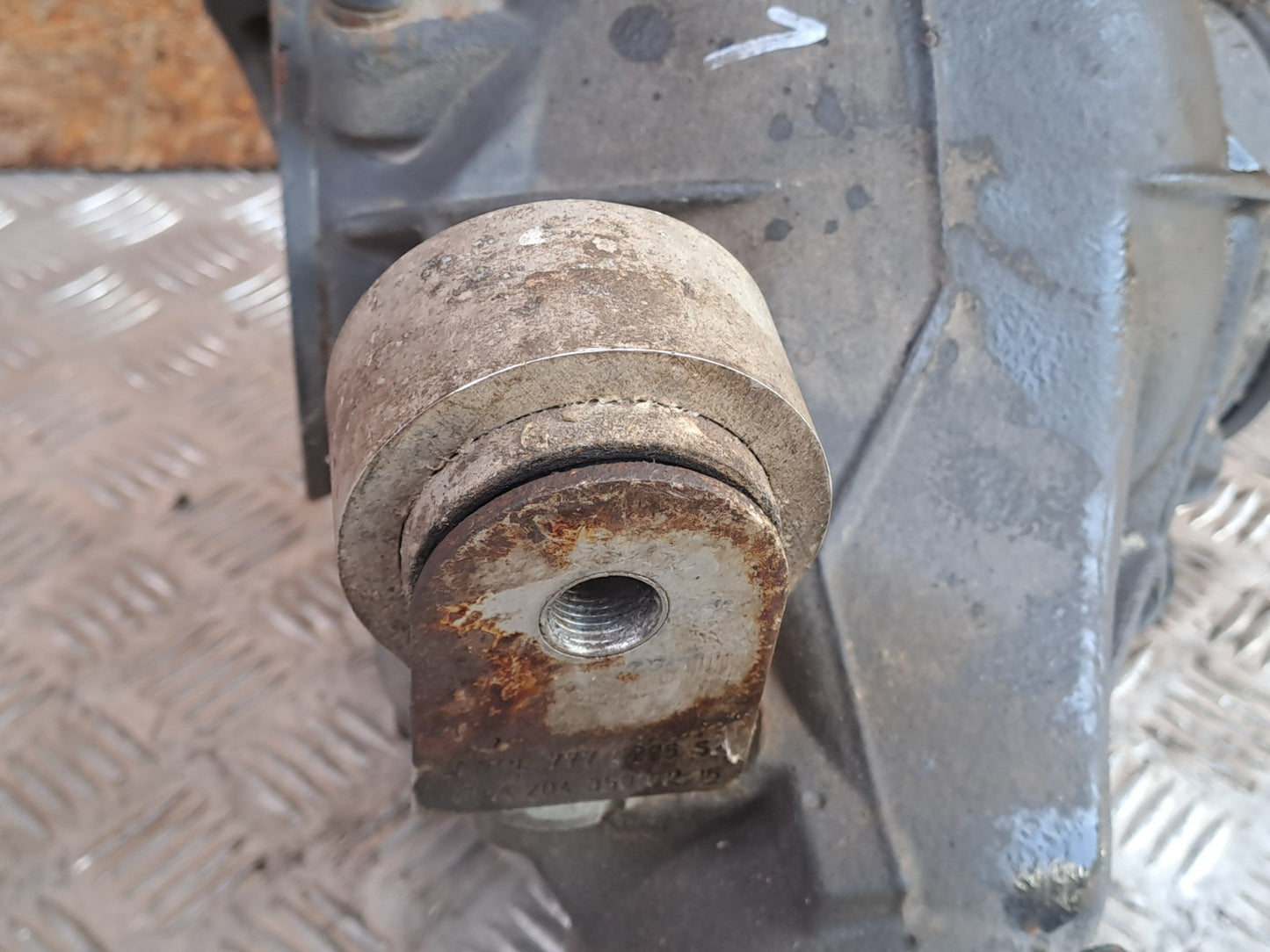 ✅MERCEDES E300 W212 2.1 DIESEL 2013 AUTO REAR DIFFERENTIAL DIFF A2033510705 A271