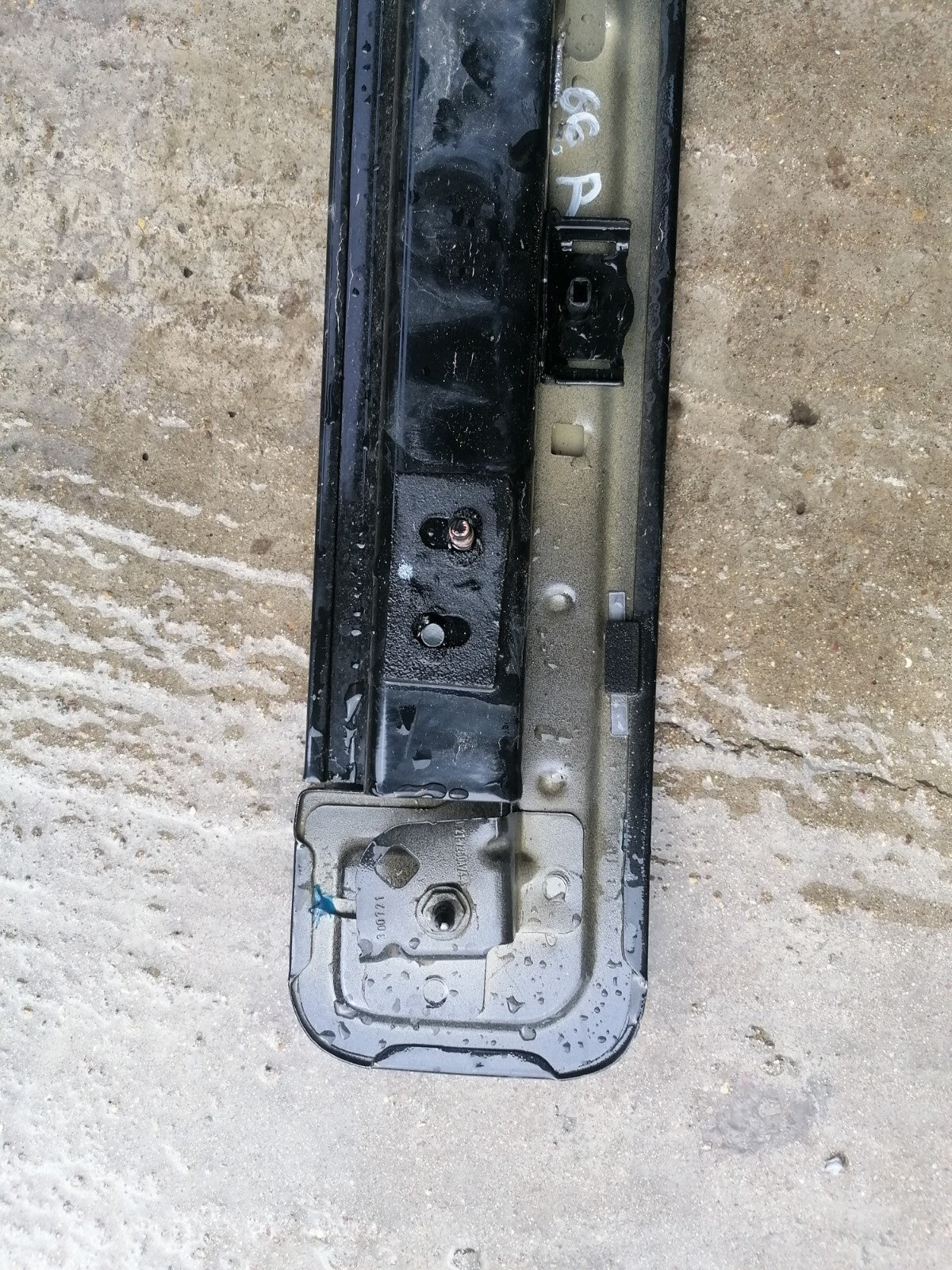 ✅2021 FORD TRANSIT CUSTOM 2.0D RIGHT SLIDING DOOR RAIL TRIM BLACK JK21-V250A74-A
