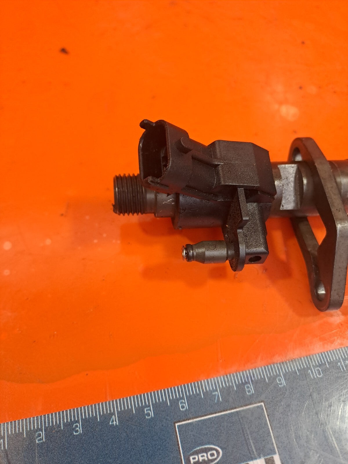 ✅LAND ROVER DISCOVERY 4 L319 3.0 DIESEL 2010 FUEL INJECTOR 9X2Q-9K546-DB A244