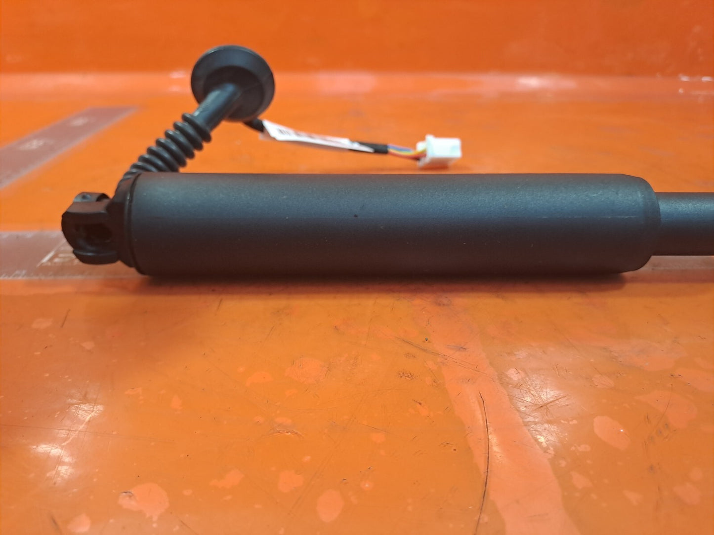 2024 TESLA MODEL 3 LONG TAILGATE BOOT LID STRUT RIGHT 1714866-00-D WARRANTY A207