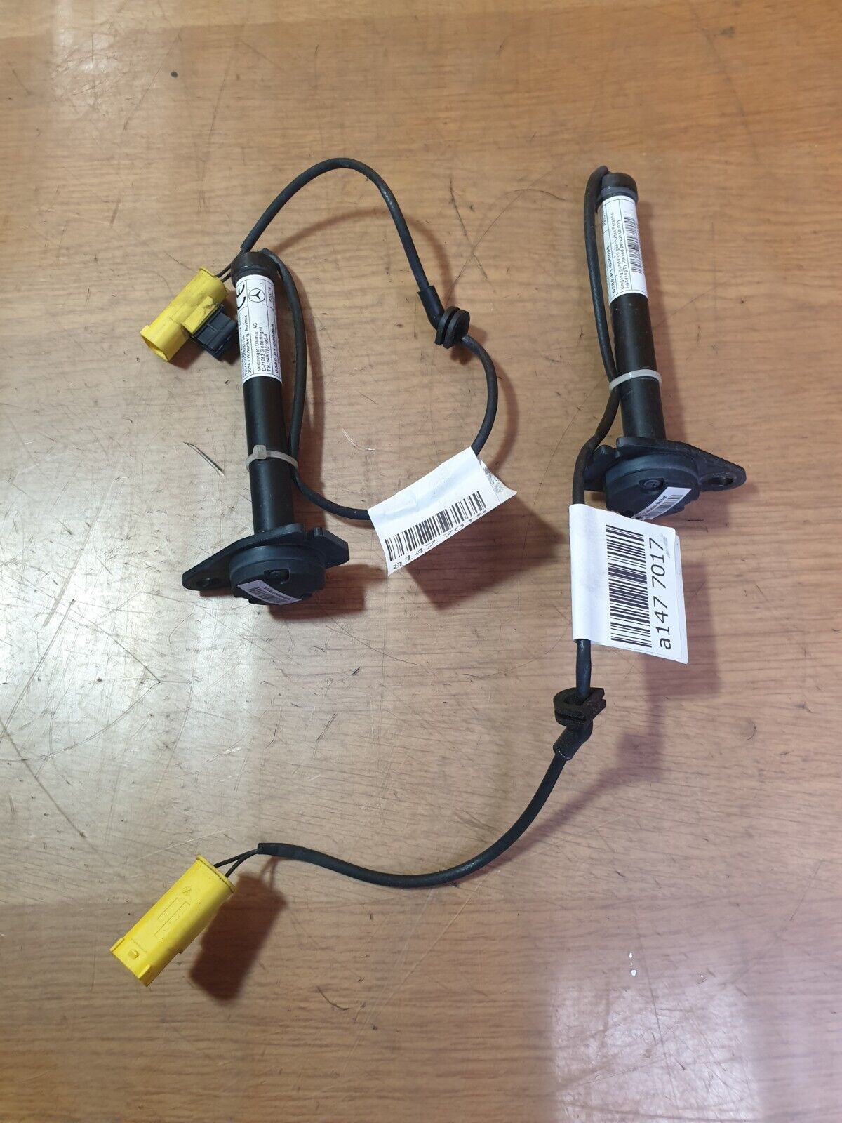 Mercedes C220 2.1 Diesel 2014 BONNET ACTUATOR HINGES 0589-P1-000095 Warranty