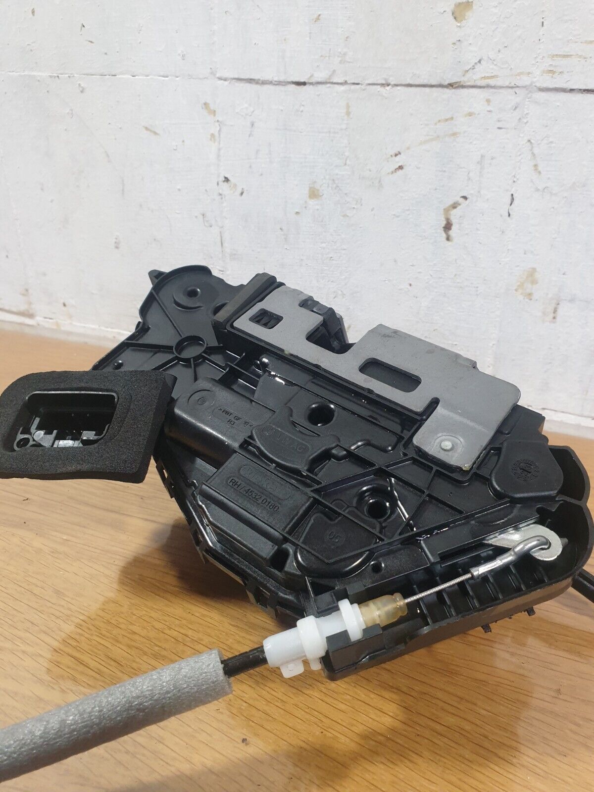 AUDI Q4 E-TRON 2023 FRONT RIGHT DOOR LOCK MECHANISM C6D5TC837016D 5N0837017D