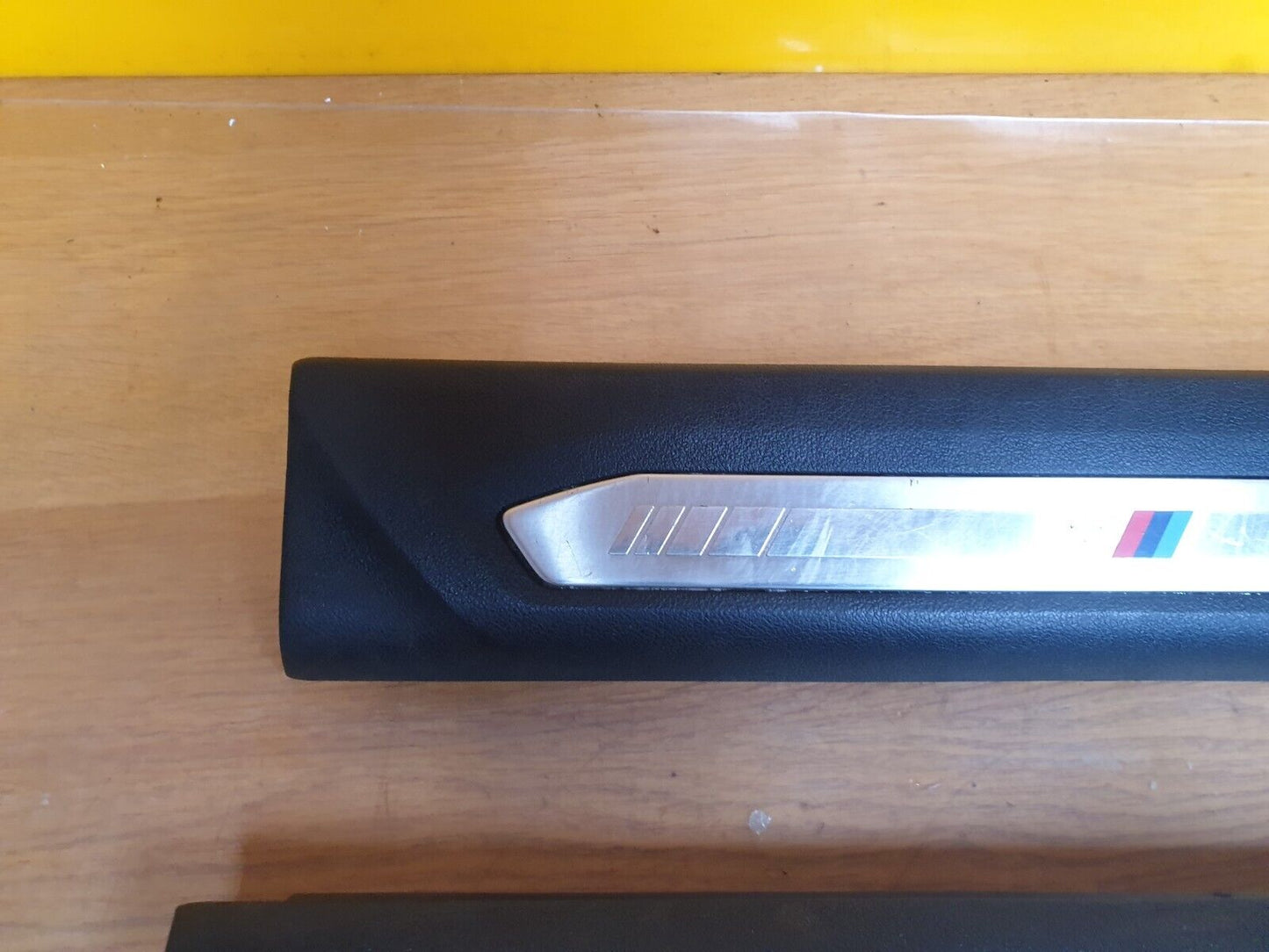 BMW F40 118I 1.5 PETROL 2021 FRONT DOOR SILL TRIM SET 7469183 Warranty A177