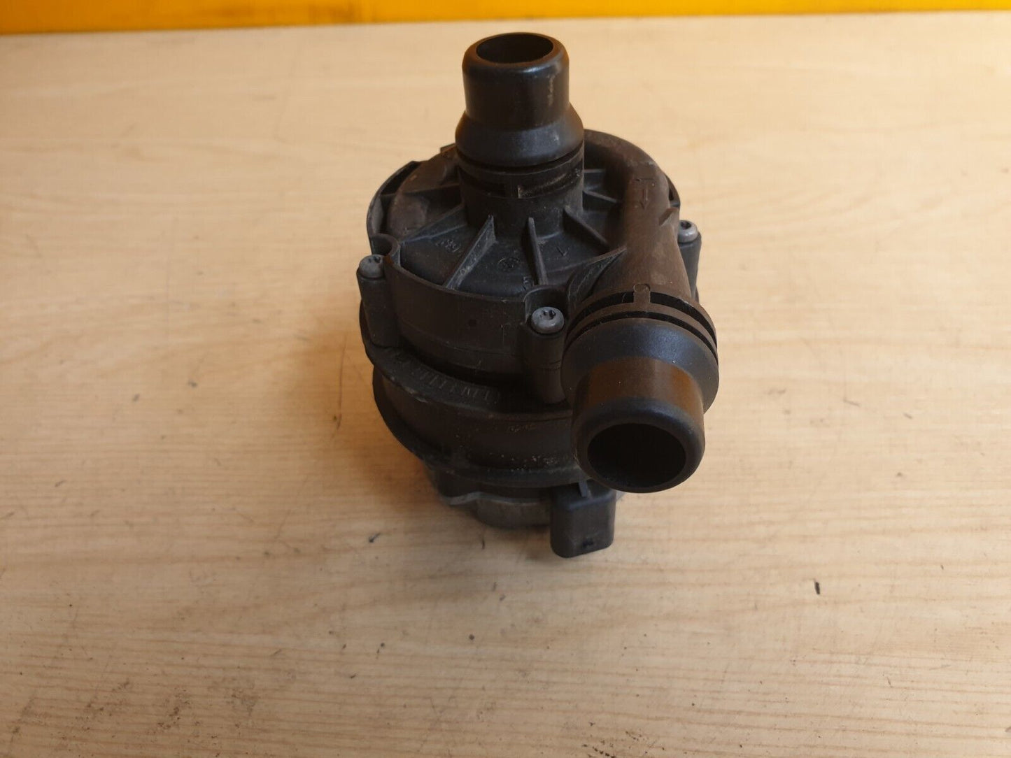 ✅2015 MERCEDES C CLASS W205 2.0P AUXILIARY WATER PUMP A0005002686 +WARRANTY A061