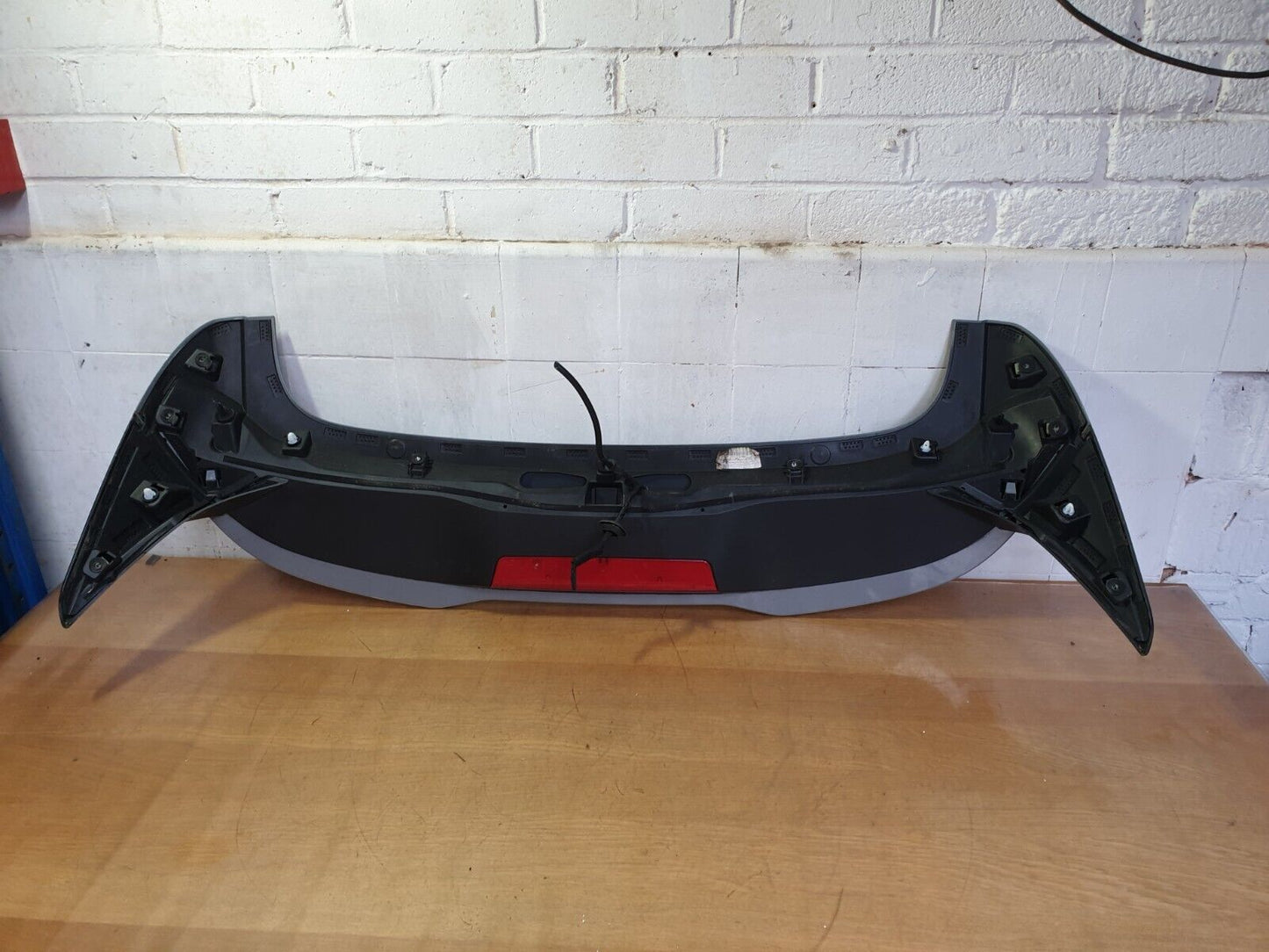 Ford Puma St-Line 1.0 Petrol 2022 Spoiler Tailgate Boot L1TB-A44210-B Warranty
