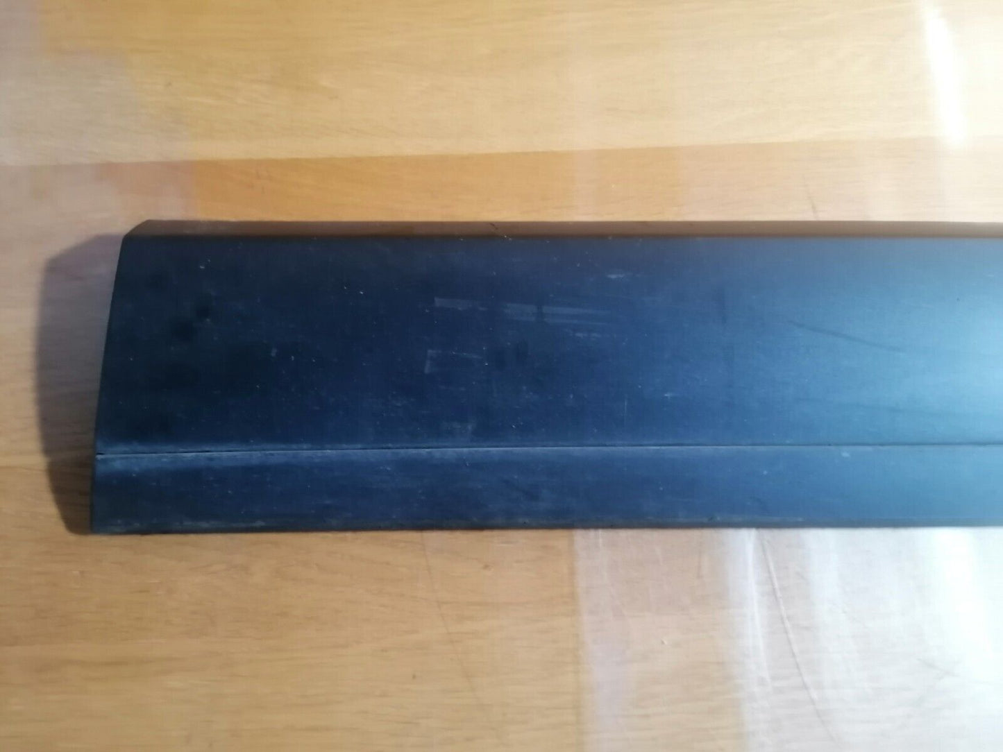 ✅JAGUAR E-PACE 2.0 PETROL 2018 FRONT RIGHT DOOR LOWER TRIM MOULDING J9C321064A