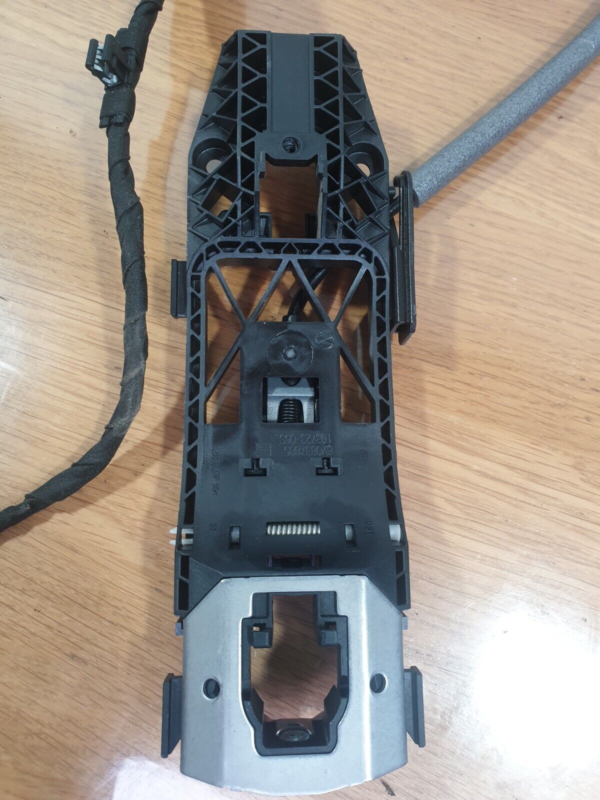 AUDI Q4 E-TRON 2023 FRONT RIGHT DOOR LOCK MECHANISM C6D5TC837016D 5N0837017D