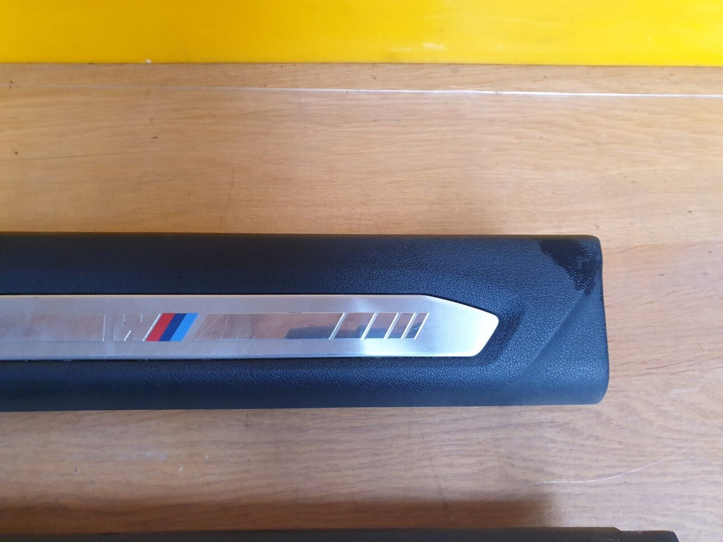 BMW F40 118I 1.5 PETROL 2021 FRONT DOOR SILL TRIM SET 7469183 Warranty A177