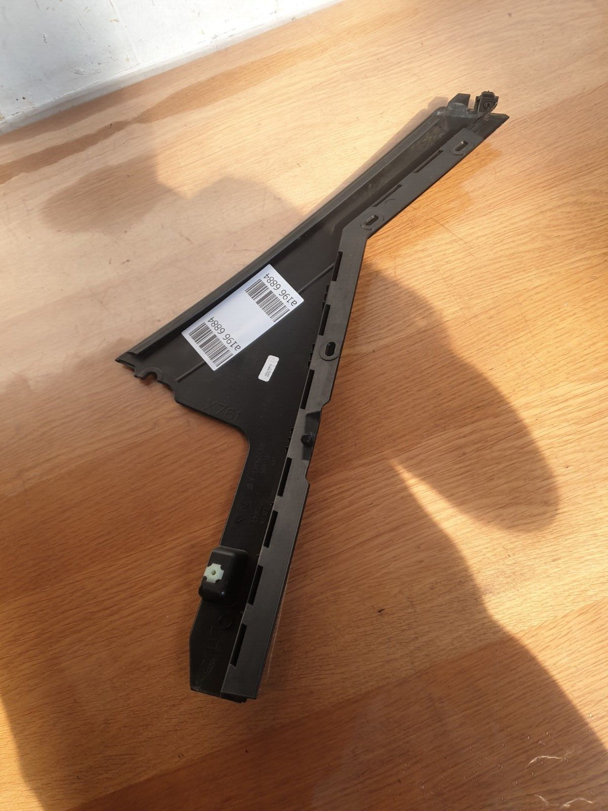 Jaguar F-Pace 3.0 Petrol 2017 Rear Left Door Window Vertical Cover Trim Warranty