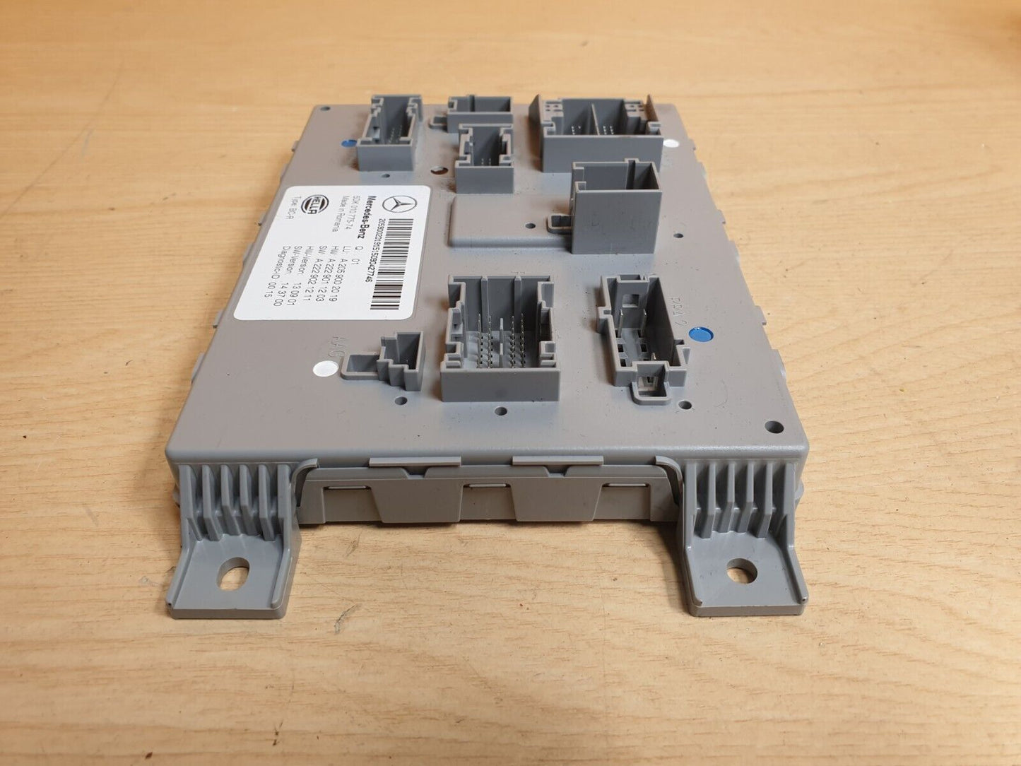 2015 MERCEDES C200 W205 2.0 PETROL SAM CONTROL MODULE A2059002019 A048