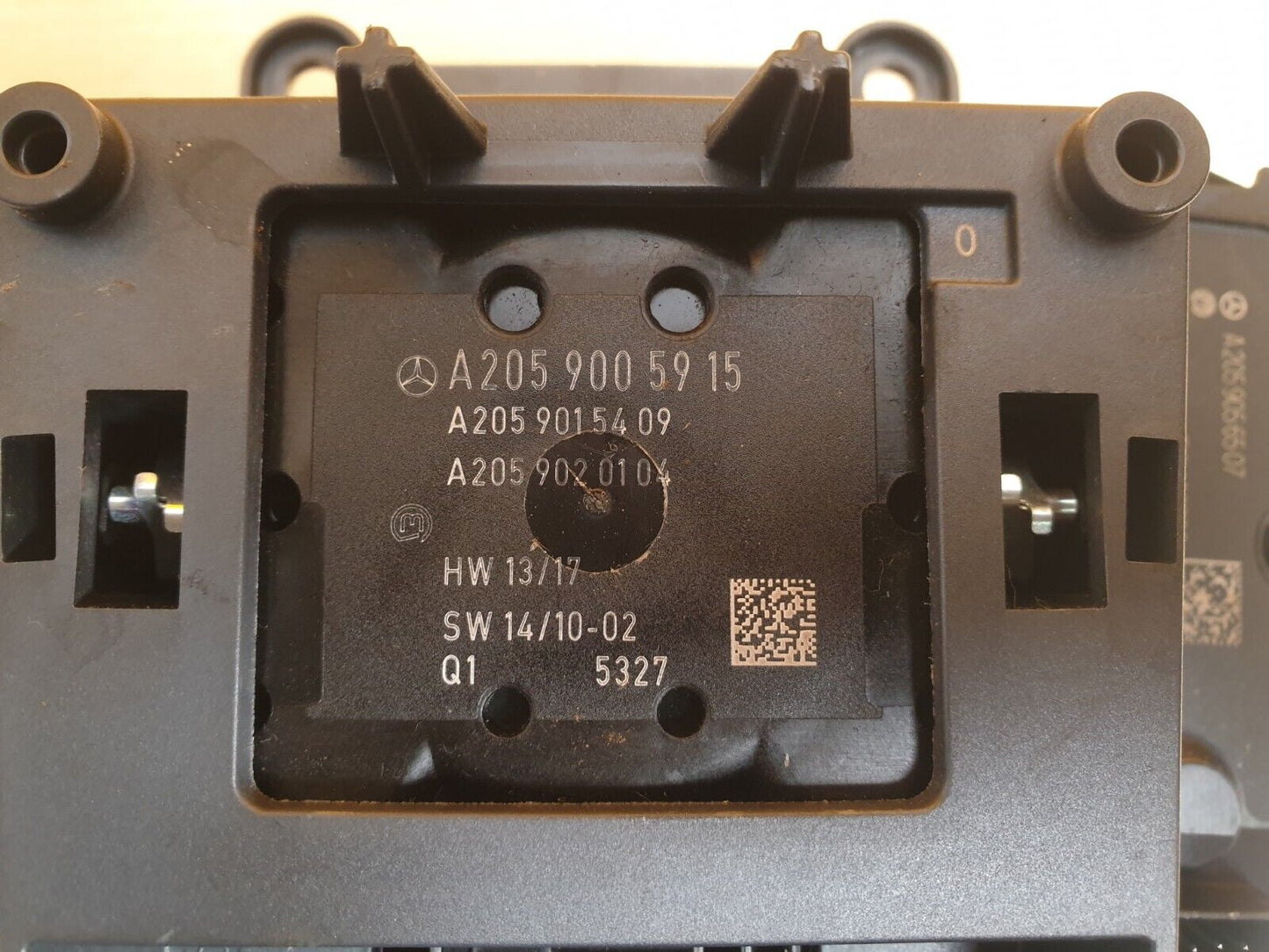 2015 MERCEDES C200 W205 2.0 PETROL NAV TOUCH PAD CONTROLLER A2059005915 A048