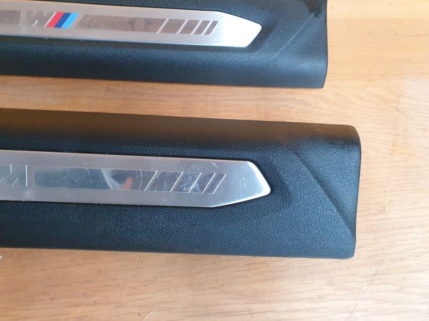 BMW F40 118I 1.5 PETROL 2021 FRONT DOOR SILL TRIM SET 7469183 Warranty A177