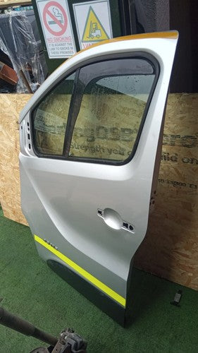 ✅2016 RENAULT TRAFIC MK3 F82 1.6D FRONT LEFT PASSENGER DOOR SILVER WARRANTY A158 - Image 2