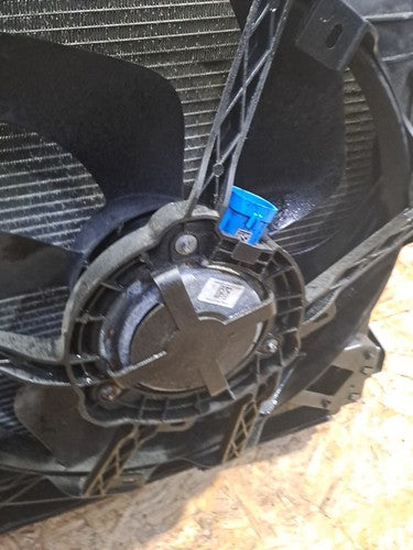 2015 Renault Trafic MK3 SL27 1.6D Radiator Rad Pack 93868357 Warranty A250 - Image 9