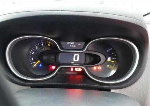 Renault 2015 Traffic Breaking Price Per Wheel Nut Only. - Image 8