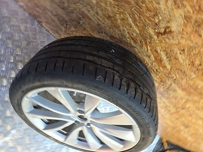 ✅TESLA MODEL 3 LONG RANGE 2020 ALLOY WHEEL Scratches 1x 235/40 R19 1044224-00-B - Image 10
