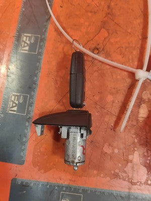 ebay-src:https://i.ebayimg.com/00/s/mtq0mfgxmdgw/z/vcaaaeswhjvoqhgj/$_1.jpg