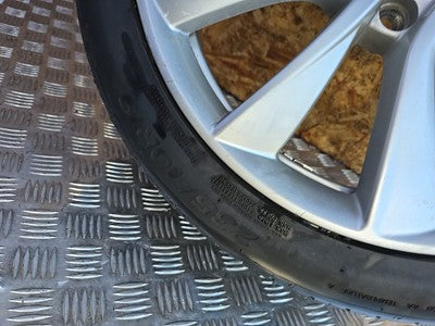✅TESLA MODEL 3 LONG RANGE 2020 ALLOY WHEEL Scratches 1x 235/40 R19 1044224-00-B - Image 9