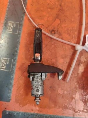 ✅Volkswagen Crafter Cr35 2017 Front Right Door lock Key Ignition A9069003803 - Image 2