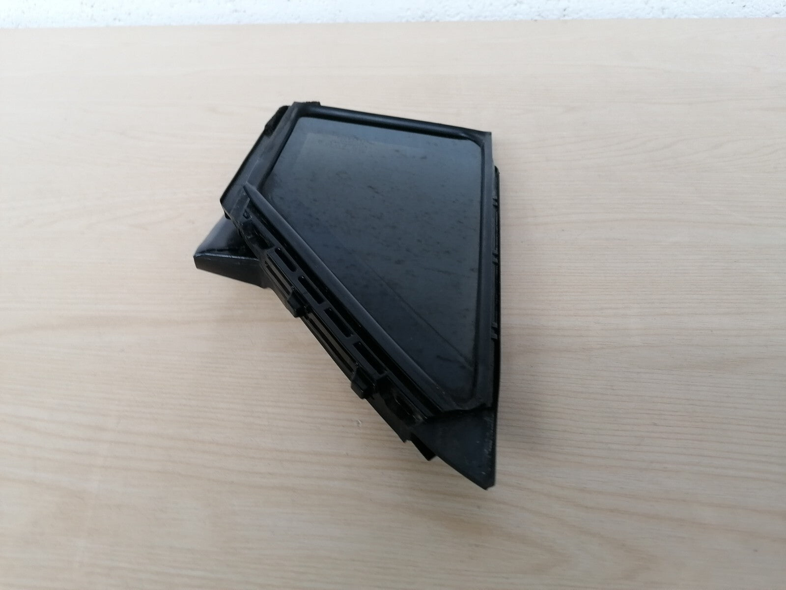 TOYOTA C-HR HYBRID 2020 QUARTER GLASS RIGHT REAR WINDOW 68188-F4010 A016 - Image 2
