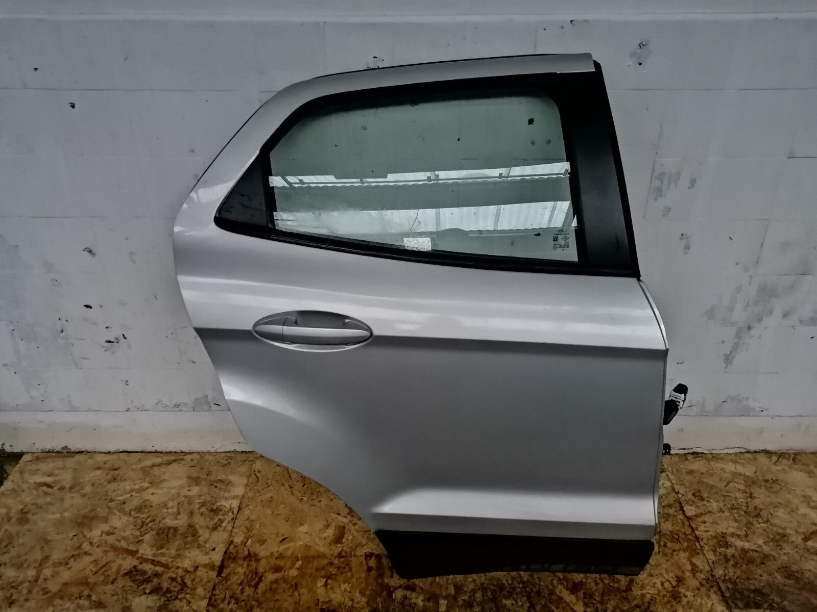 FORD ECOSPORT 1.5 PETROL 2016 REAR RIGHT DOOR DRIVER SIDE Warranty A020 - Image 1