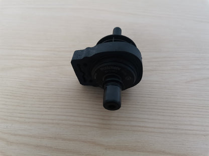 2019 MERCEDES CLS 450 W257 3.0 PETROL VACUUM PURGE VALVE A0004703700 A006 - Image 5