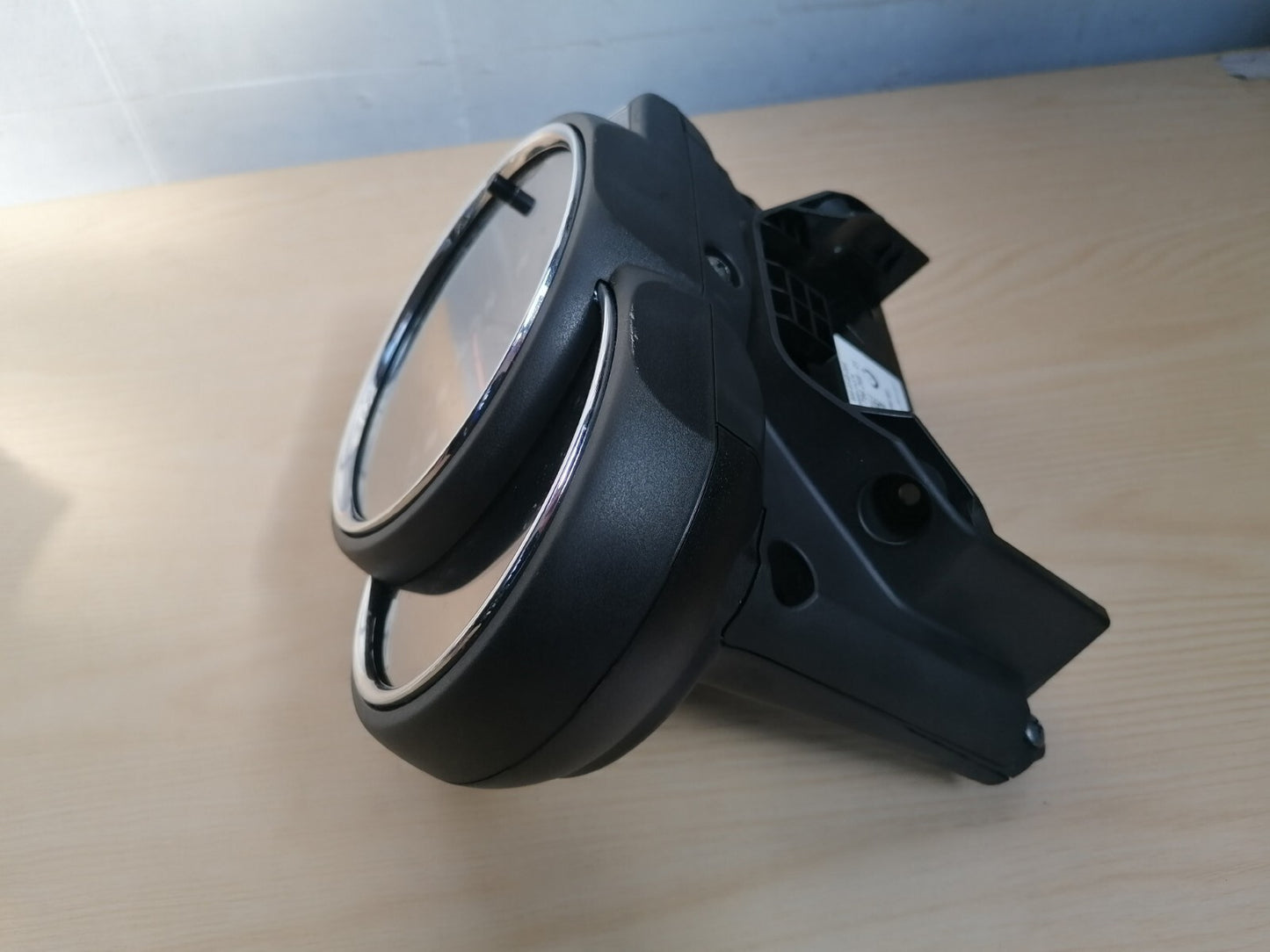 ebay-src:https://i.ebayimg.com/00/s/mtiwmfgxnjaw/z/zyuaaoswp65kiwvu/$_32.jpg
