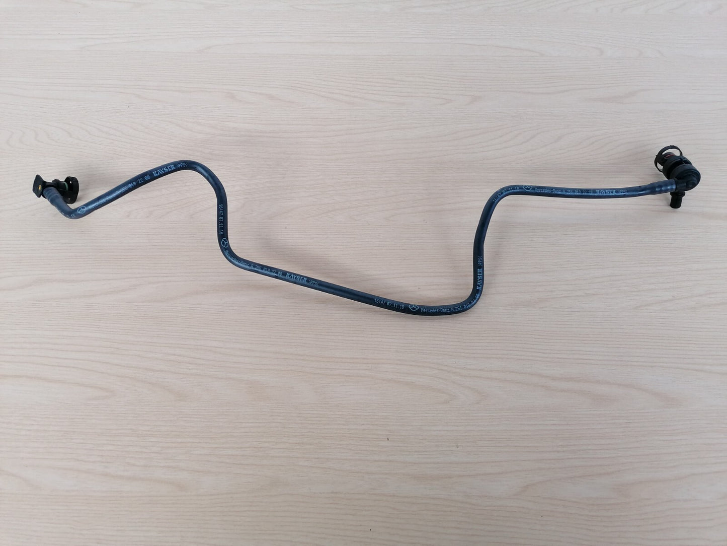 MERCEDES CLS W257 3.0 PETROL HYBRID 2019 VACUUM HOSE PIPE A2560182200 A006 - Image 2