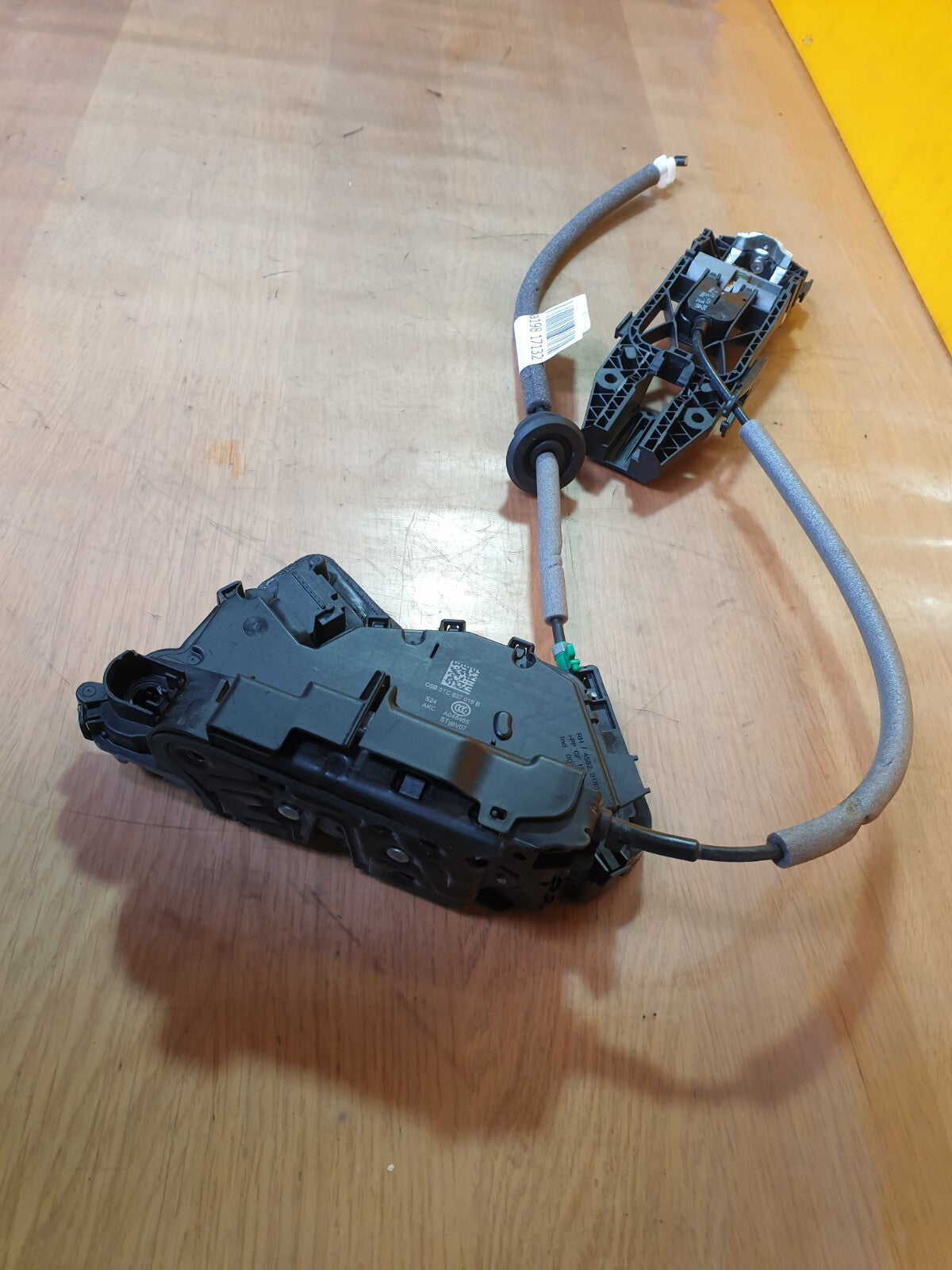 ebay-src:https://i.ebayimg.com/00/s/mtywmfgxmjaw/z/pjaaaoswc4vml8aw/$_57.jpg