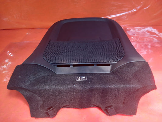 2025 Land Rover Defender L663 Front Left Seat Back Board L002270001NCP A396 - Image 2