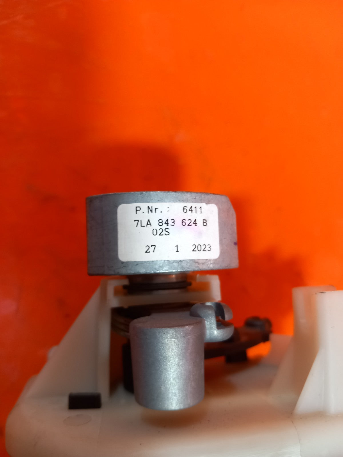 ebay-src:https://i.ebayimg.com/00/s/mtywmfgxmjaw/z/rrsaaeswyetqzfoq/$_57.jpg