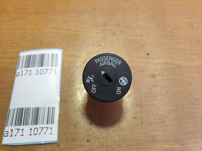 ebay-src:https://i.ebayimg.com/00/s/mtiwmfgxnjaw/z/9lgaaoswuujmsdk9/$_57.jpg