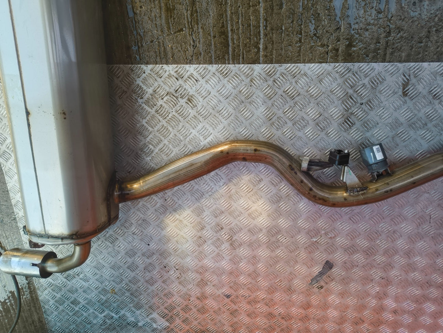ebay-src:https://i.ebayimg.com/00/s/mtiwnfgxnjaw/z/yrsaaeswpfrpqbo2/$_57.jpg