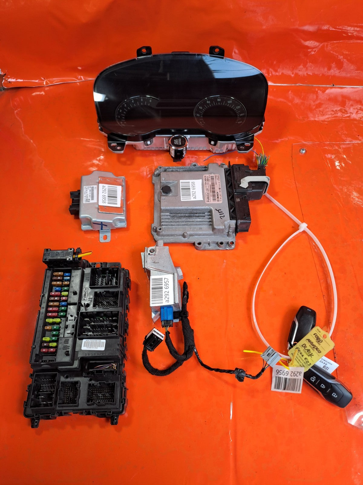 ✅FORD MONDEO TITANIUM 1.5 DIESEL 2016 ECU KIT AND KEYS FS7A12A650EAA A292 - Image 1