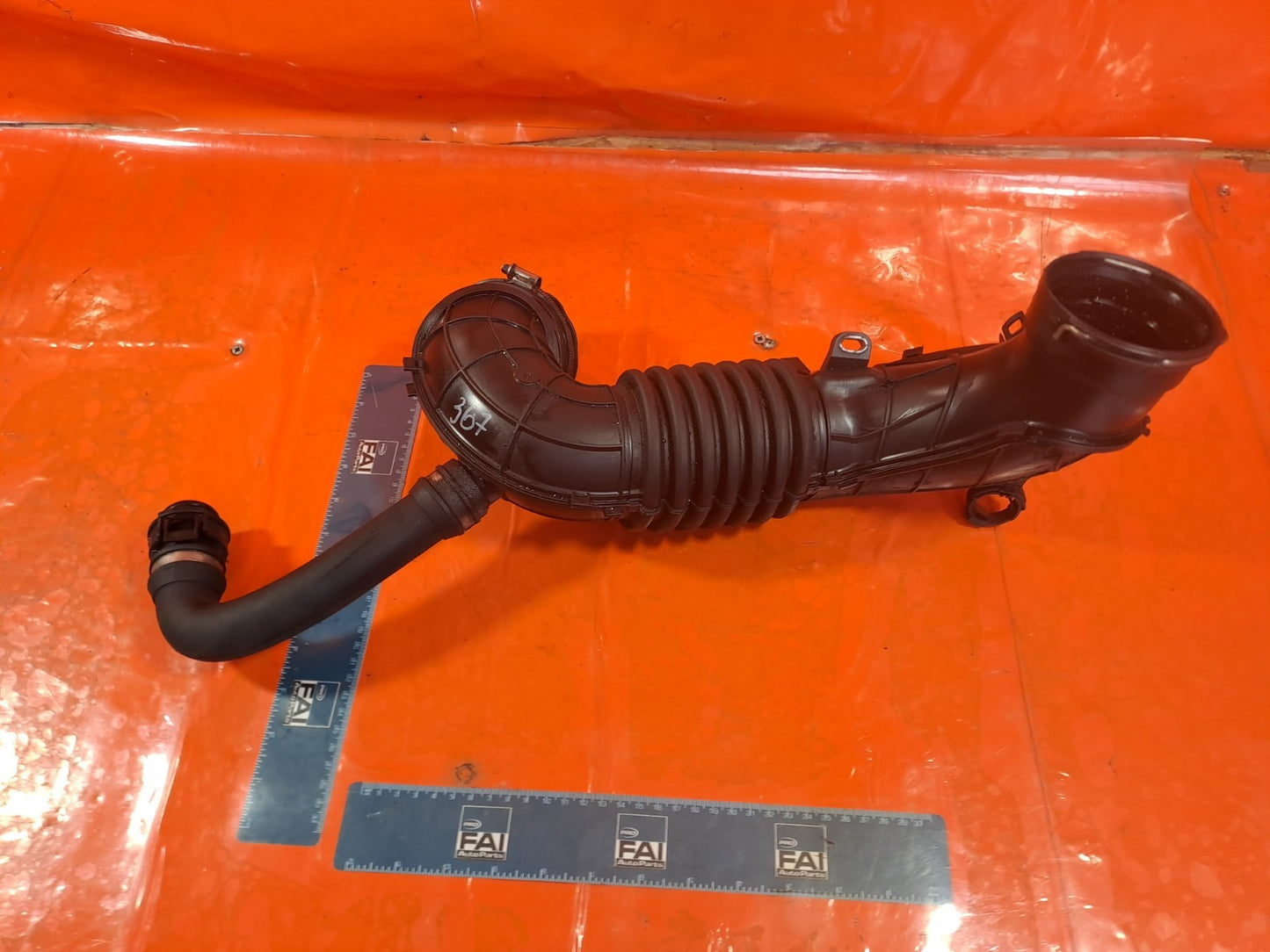 ✅BMW F33 420D M SPORT 2.0 DIESEL 2015 AIR INTAKE PIPE 586509 Warranty A367 - Image 4