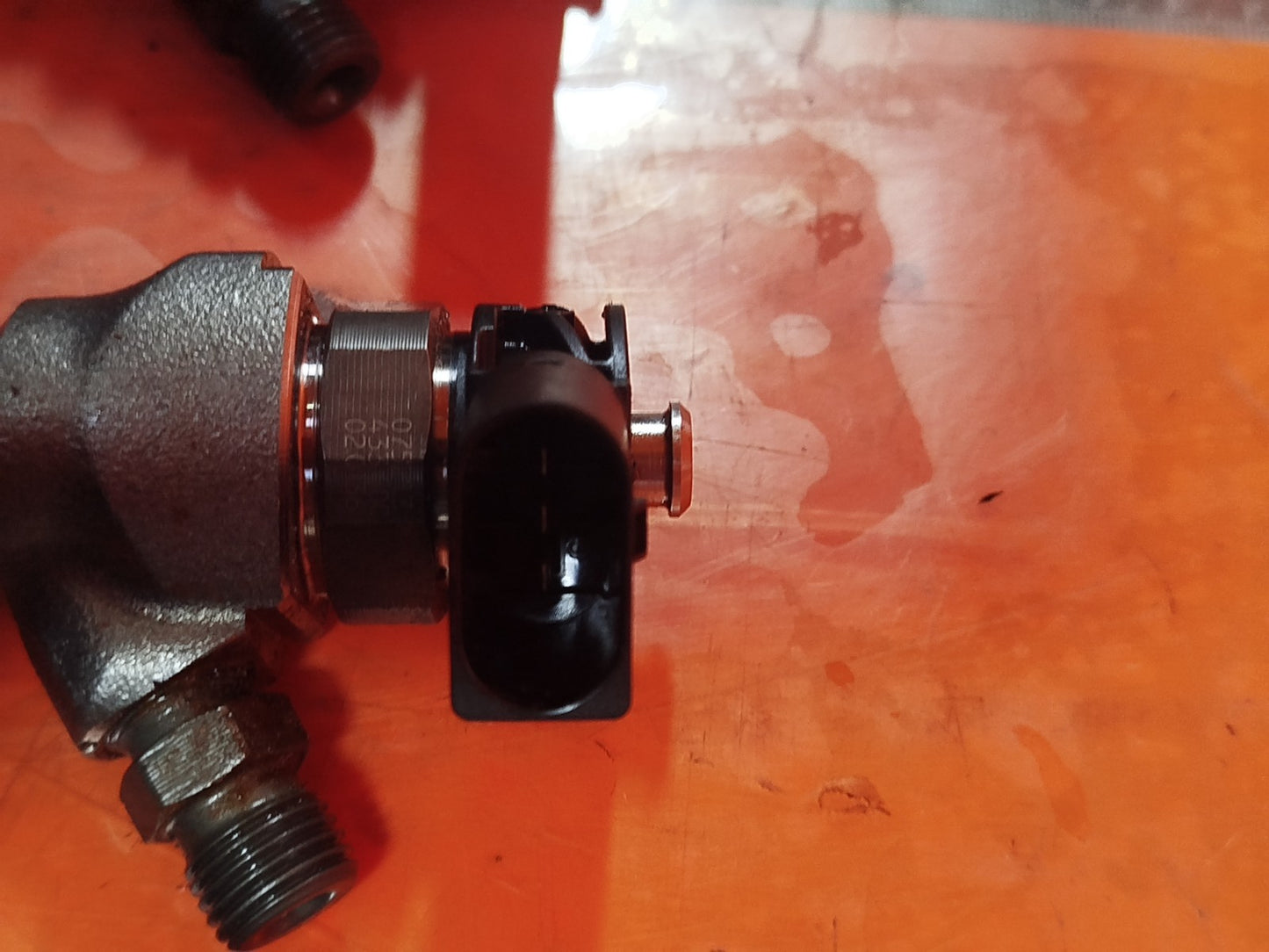 ebay-src:https://i.ebayimg.com/00/s/mtiwmfgxnjaw/z/lwsaaeswgibpixtr/$_57.jpg