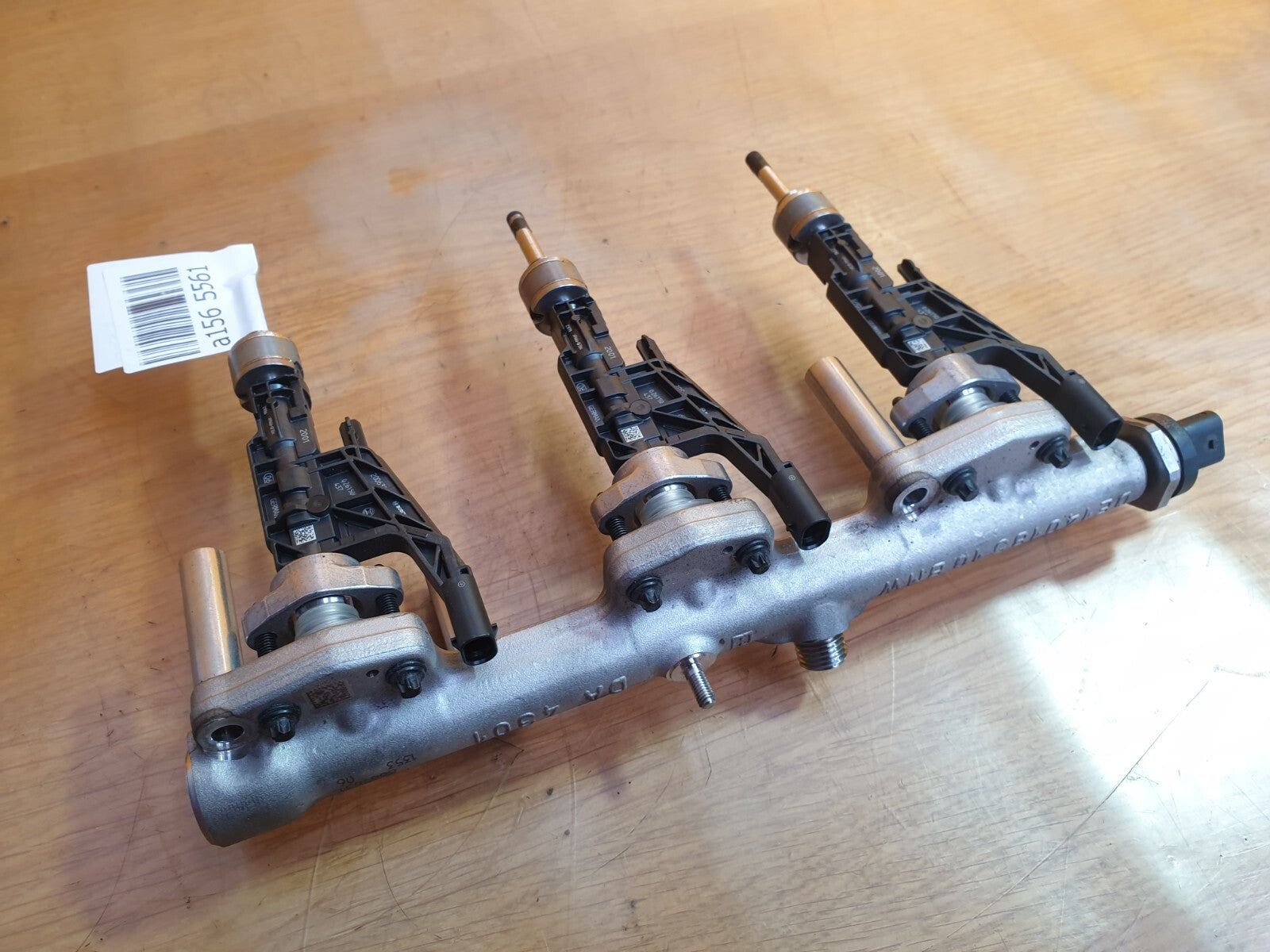MINI COOPER F56 1.5 PETROL 2020 FUEL RAIL & INJECTORS 8665631 Warranty A156 - Image 1