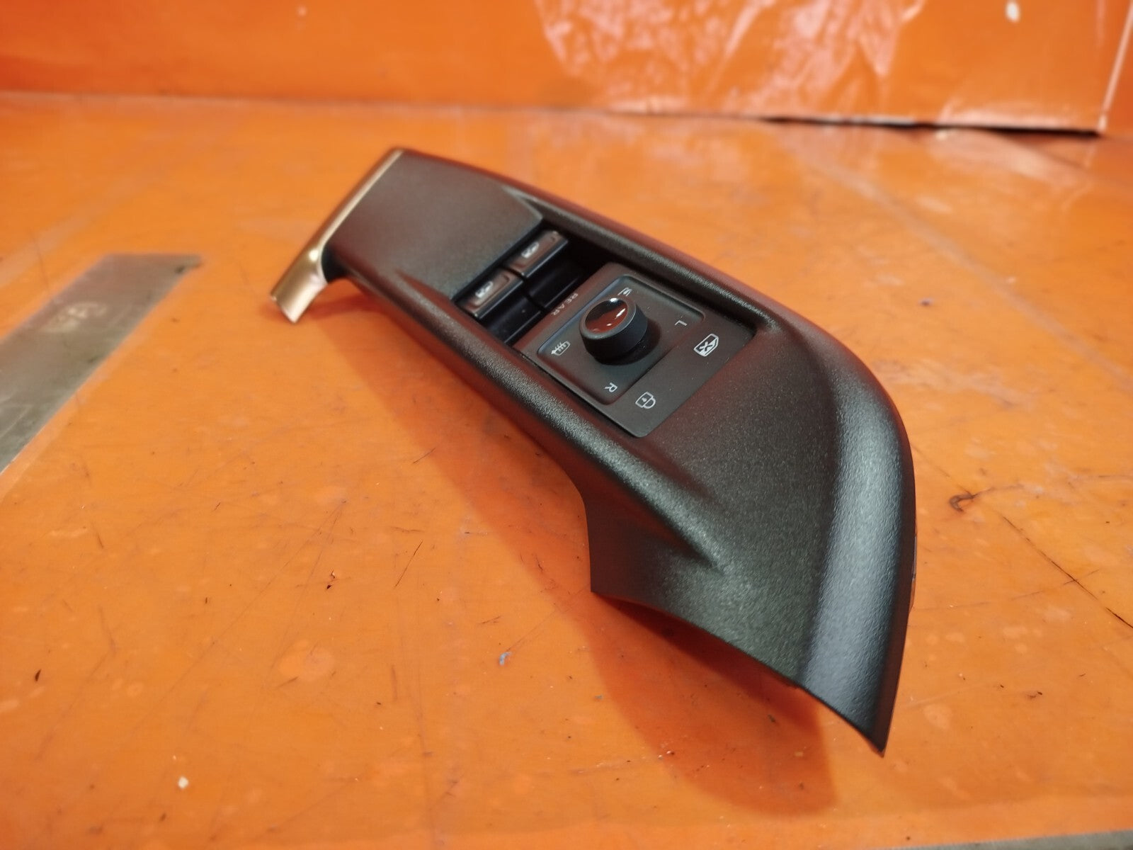 ✅CUPRA BORN V2 Ev 2023 FRONT RIGHT WINDOW SWITCH 10A959862AE Warranty A272 - Image 6
